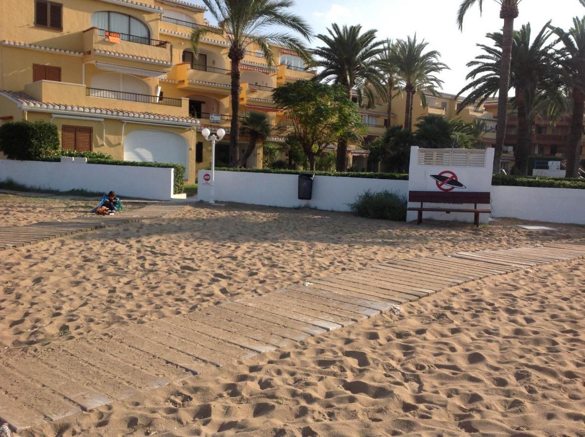 Urbanizacion Primera Linea De Playa Denia Exteriör bild